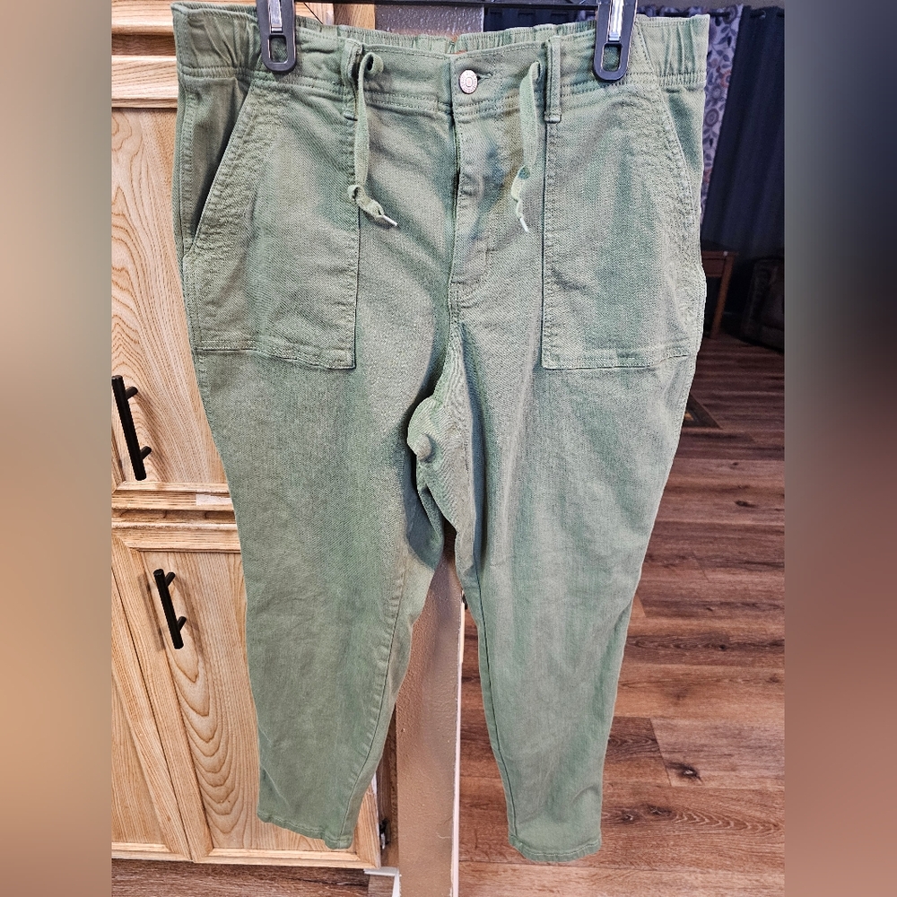 Judy Blue Olive Green Jogger Pants